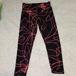 Dkny Black and Pink Abstract Leggings